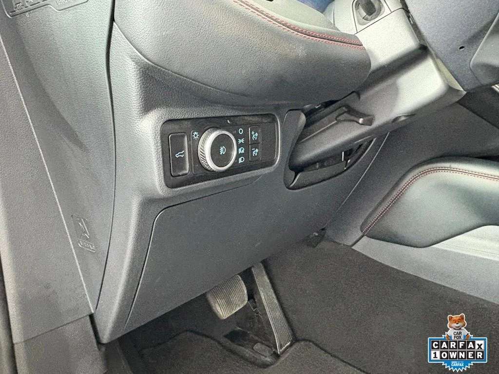 Used 2025 Gray Ford ST-Line image 16