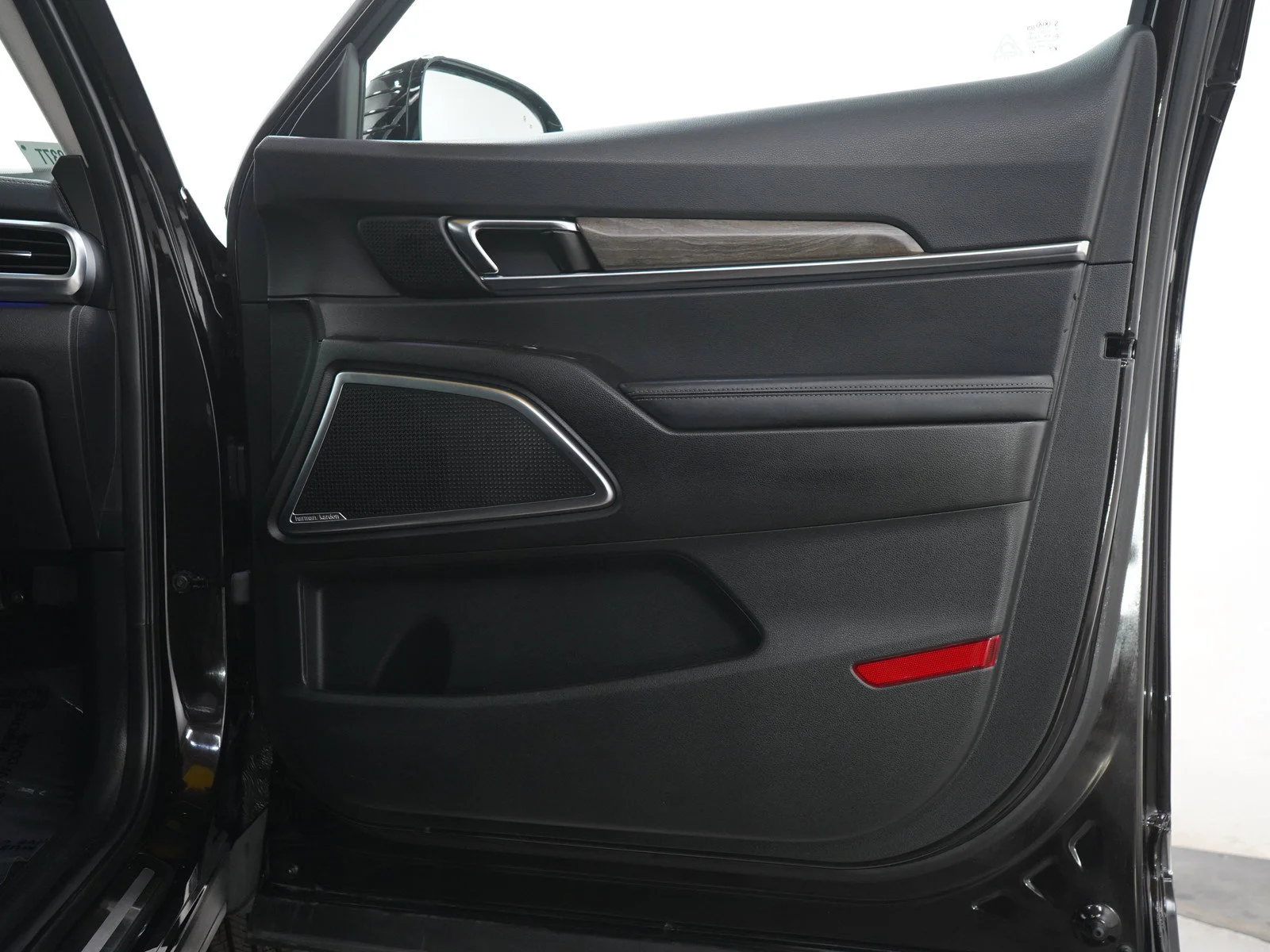 Used 2020 Black Copper Kia SX AWD image 11