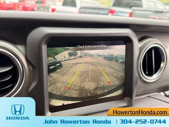Used 2023 Gray Jeep Sahara image 25