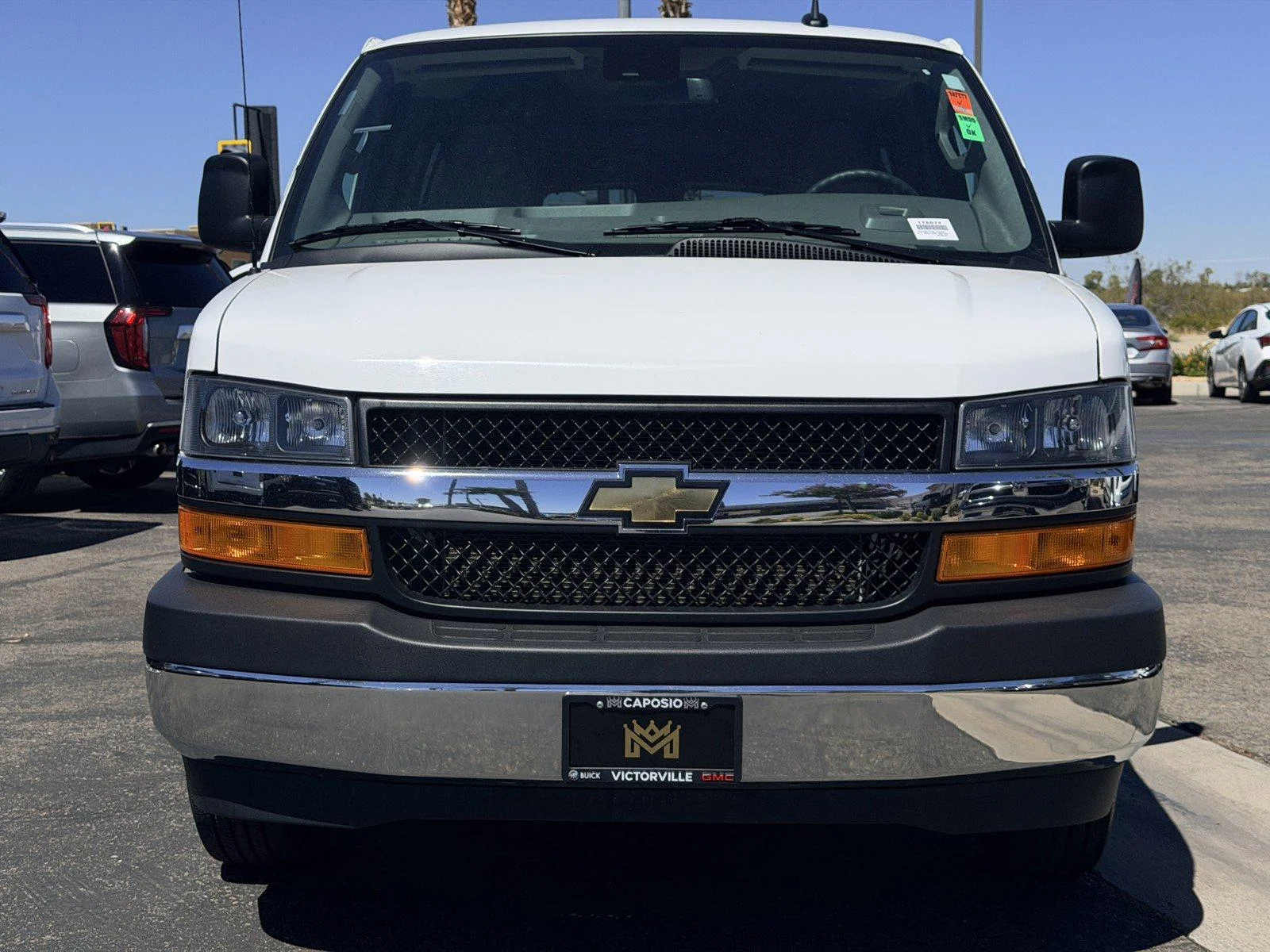 Used 2025 Summit White Chevrolet 1LT image 2