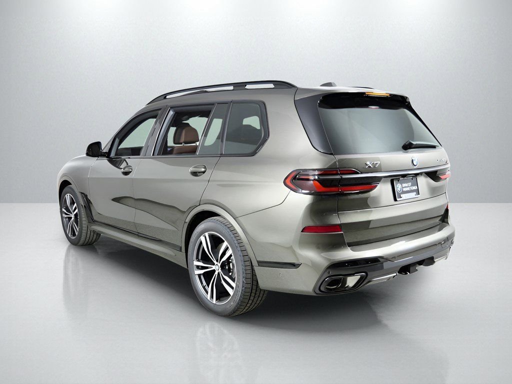 Certified Used 2026 Manhattan Green Metallic BMW xDrive40i image 17