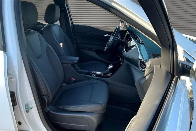 Used 2023 White Buick Select image 28