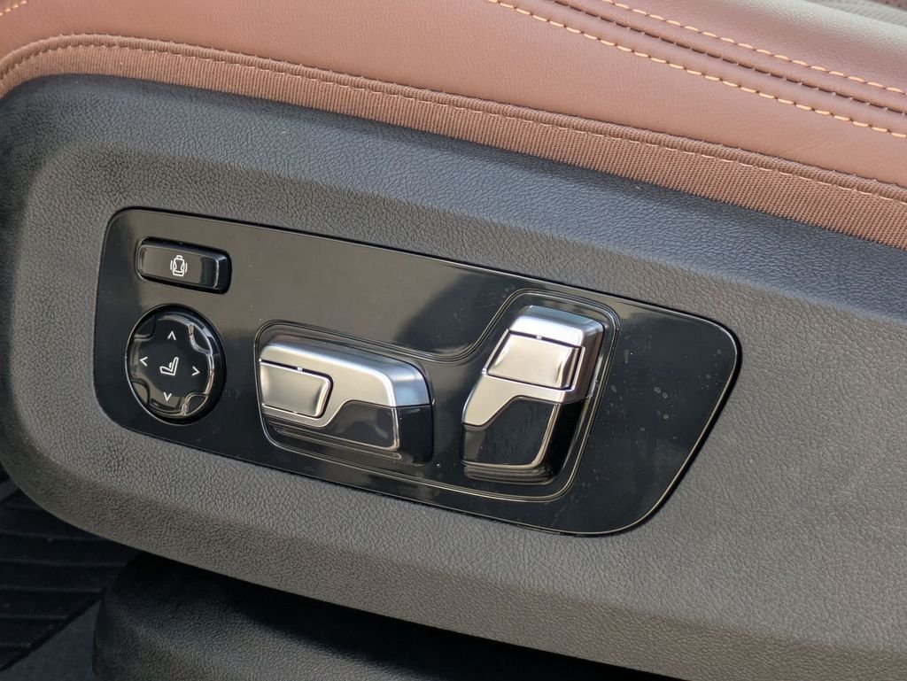 New 2026 Black Sapphire Metallic BMW sDrive40i image 13