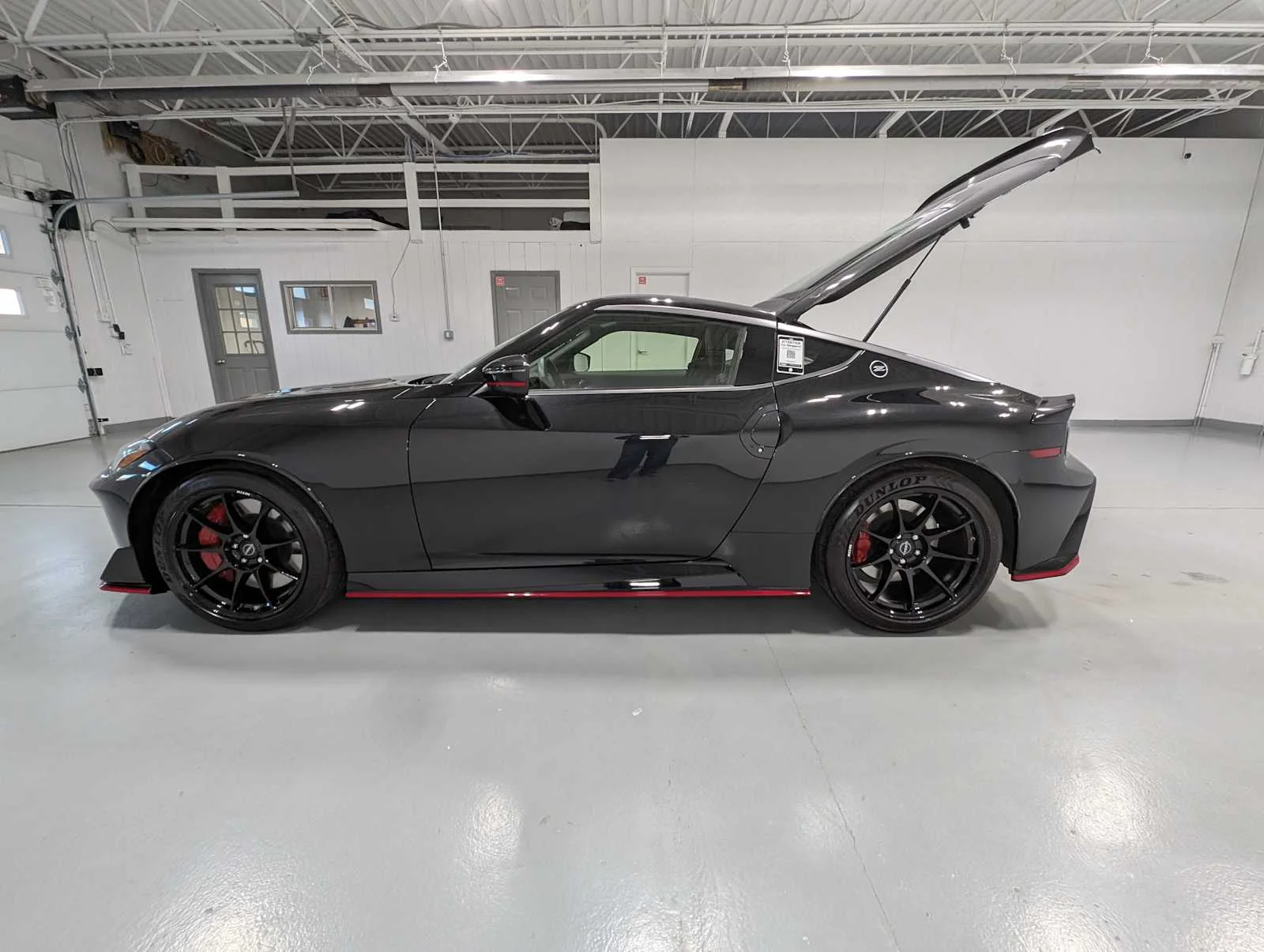Used 2024 Black Diamond Pearl Nissan NISMO image 12