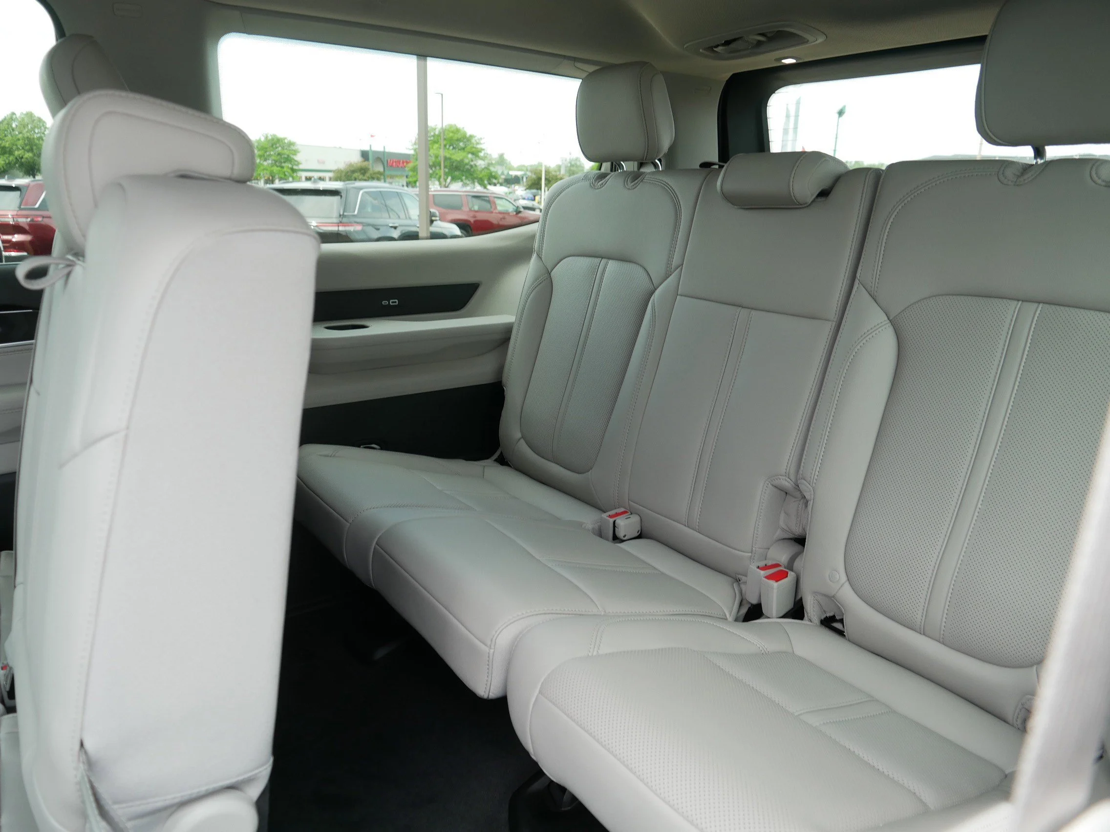Certified Used 2024 River Rock Jeep 4WD image 36
