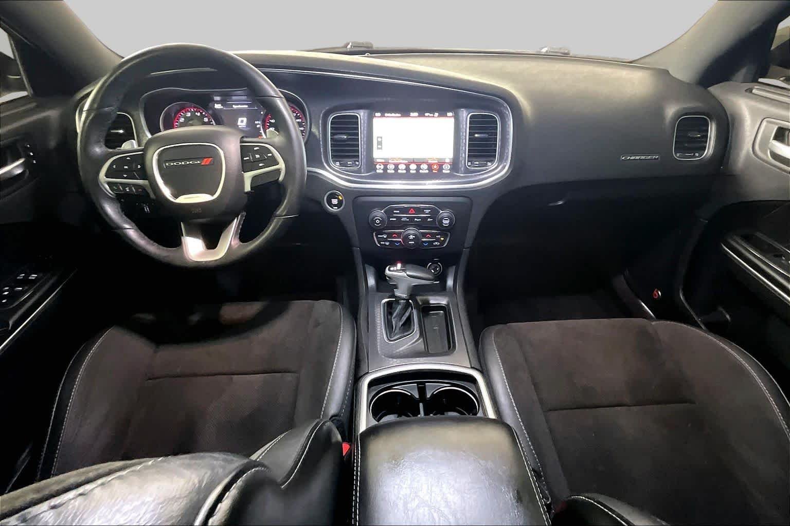 Used 2018 White Knuckle Clearcoat Dodge R/T image 15