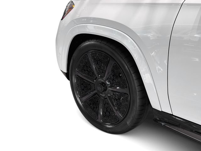 New 2026 MANUFAKTUR Moonlight White Metallic Mercedes-Benz Maybach GLS 600 image 6