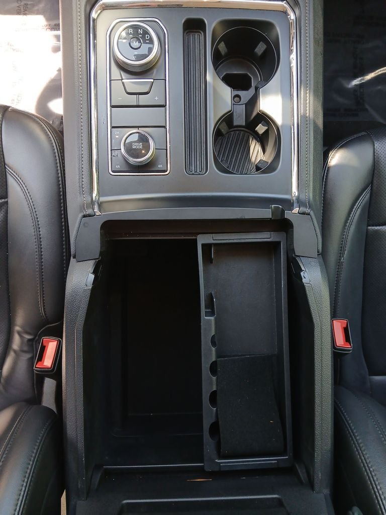 Used 2024 Black Ford XLT image 26