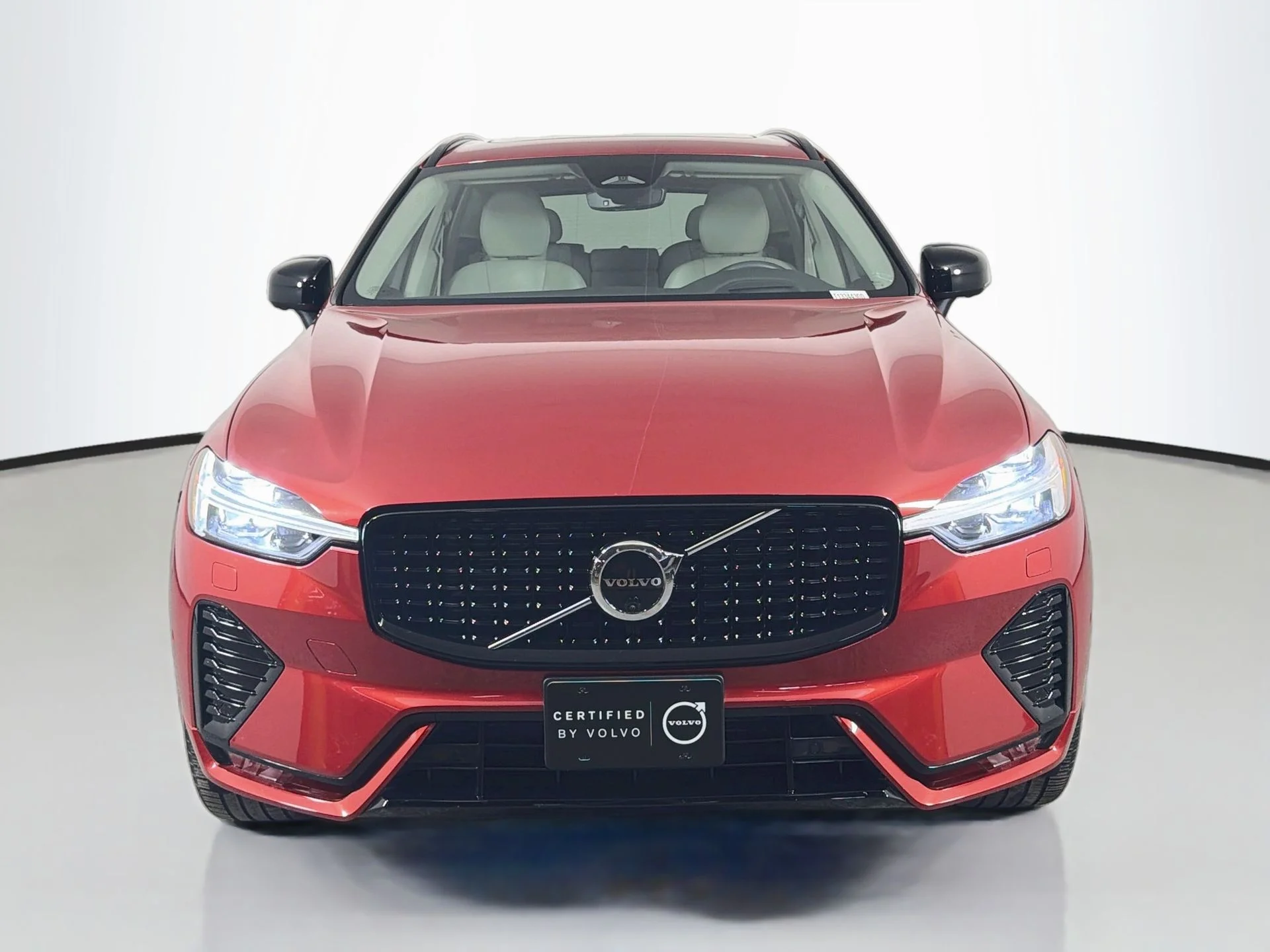 Certified Used 2024 Fusion Red Volvo Ultimate image 2