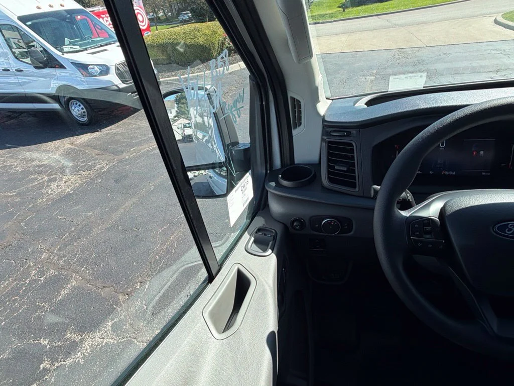 New 2027 Oxford White Ford Cargo Van image 19