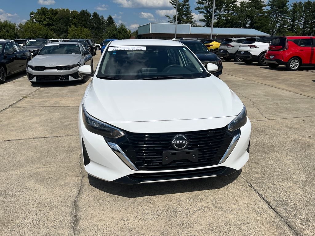 Used 2025 White Nissan SV image 8