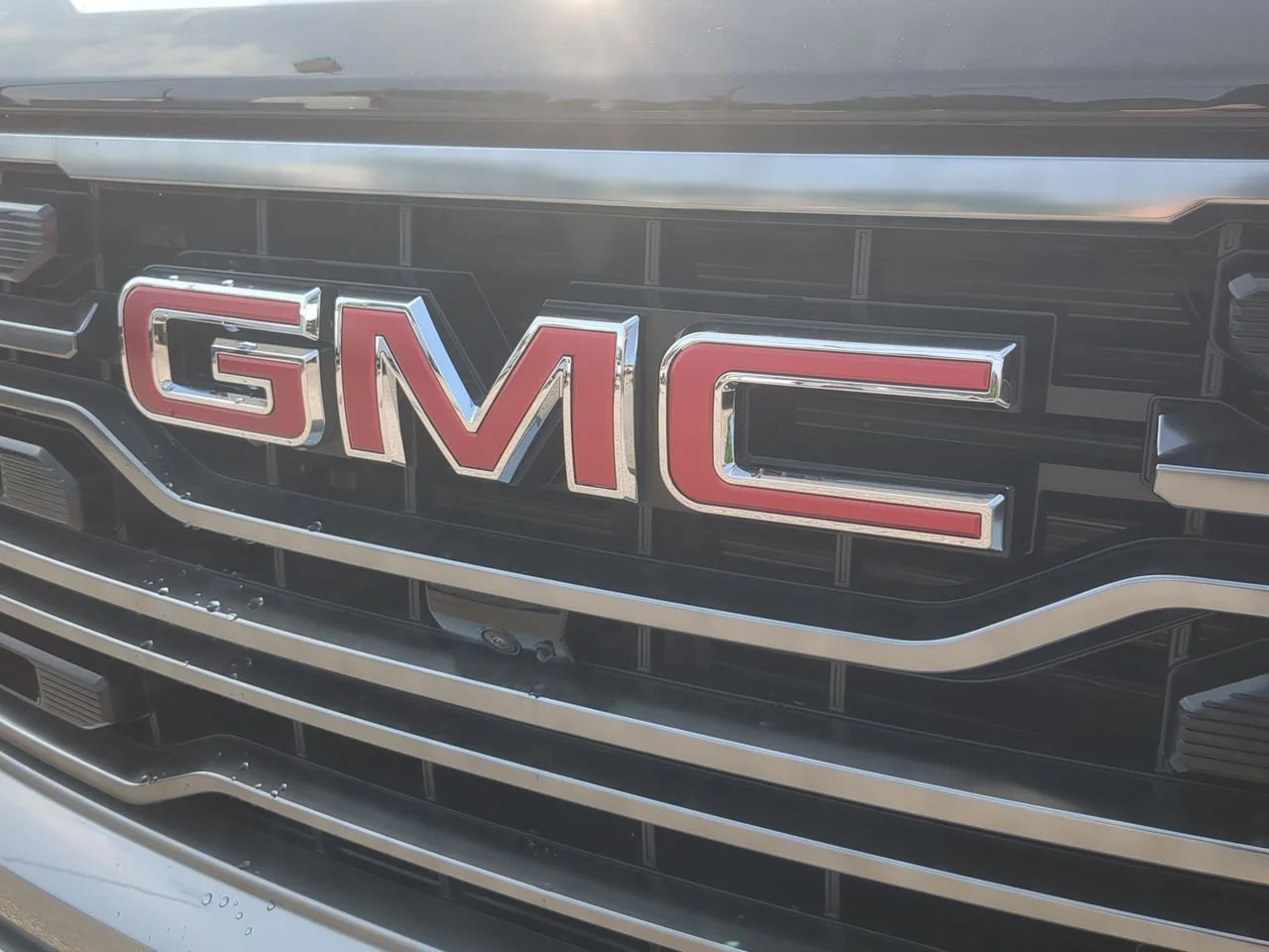 New 2026 Sterling Metallic GMC AT4 image 32