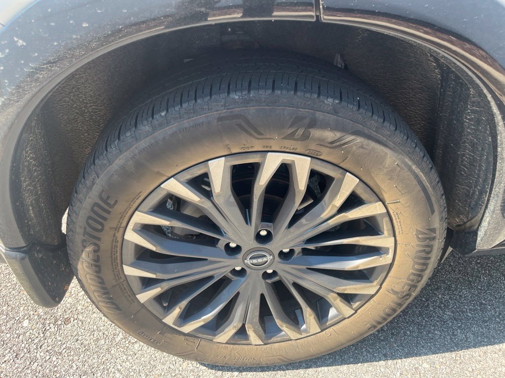 Certified Used 2025 White Nissan Platinum image 6