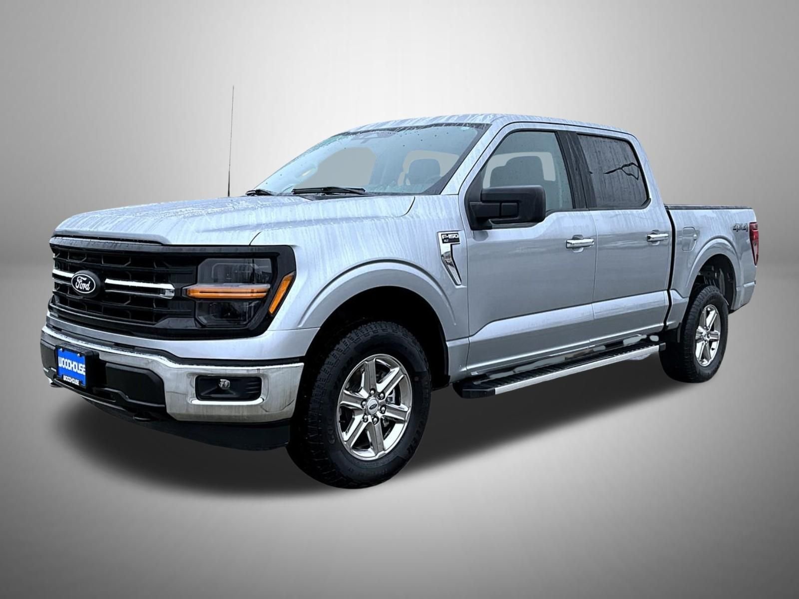 Used 2025 Silver Ford XLT image 1