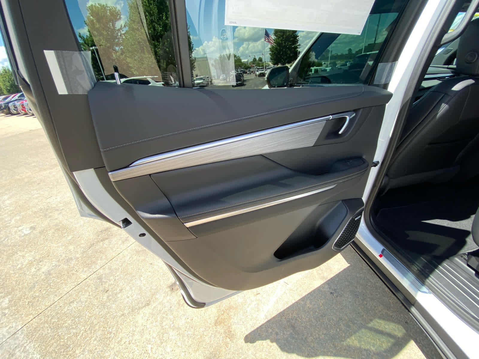 New 2026 Summit White Buick Preferred image 22