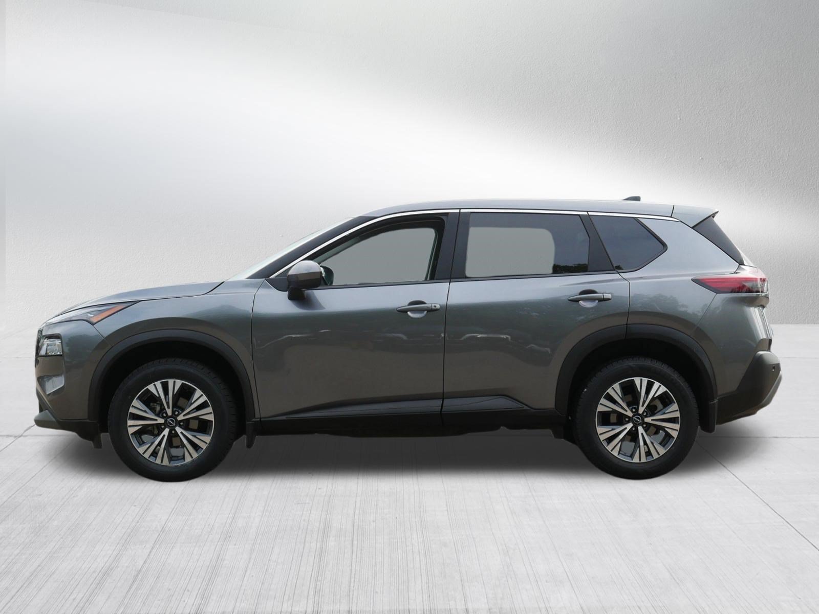 Certified Used 2023 Gun Metallic Nissan SV image 4