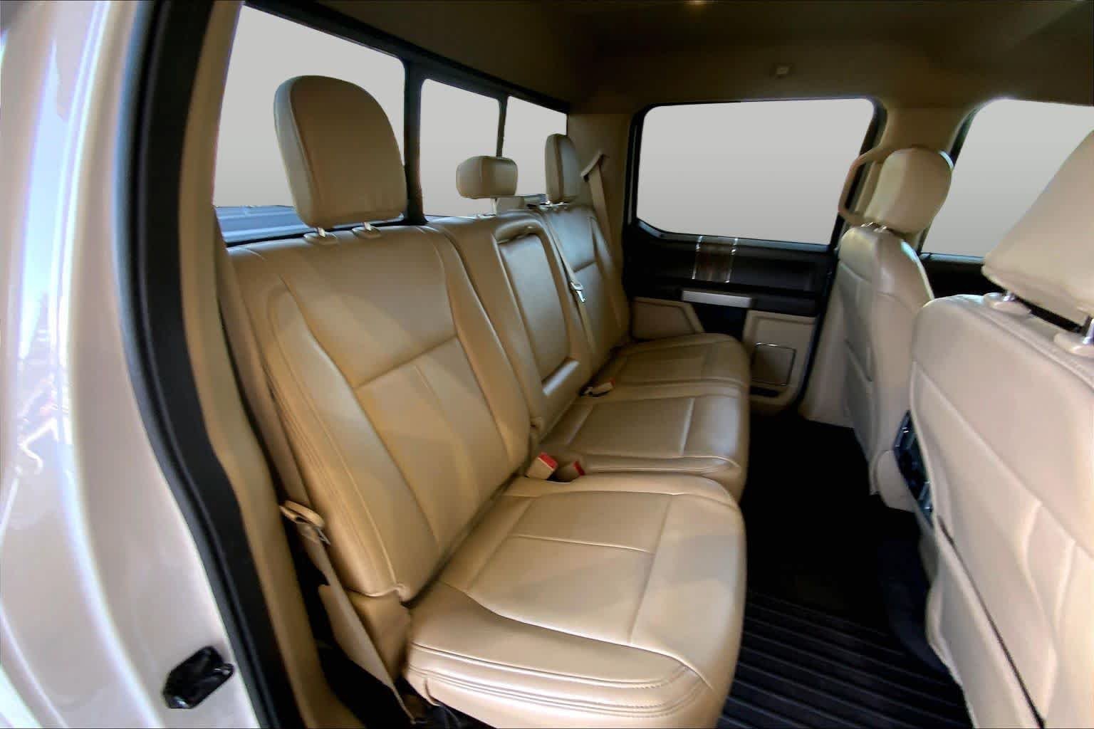 Used 2020 Oxford White Ford LARIAT image 19