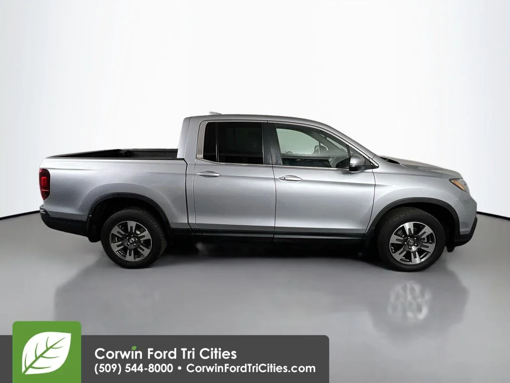 Used 2017 Silver Honda RTL image 17