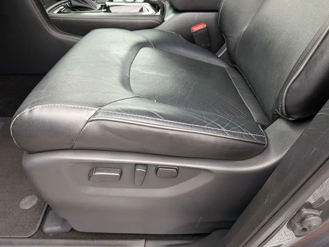 Used 2024 Anthracite Gray INFINITI LUXE image 22