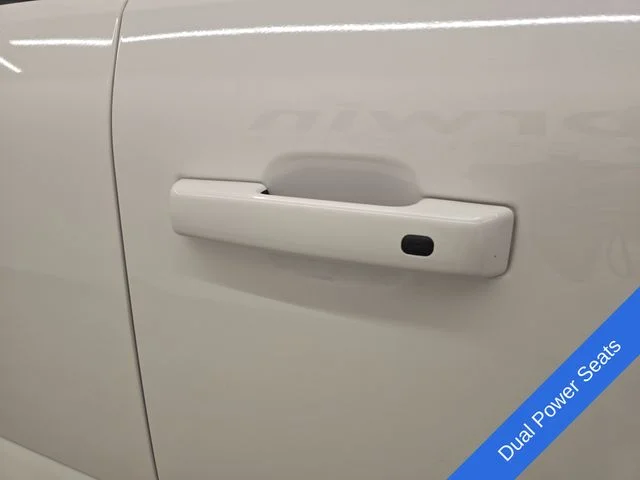 New 2026 Star White Metallic Tri-Coat Ford F-250® Platinum® image 9