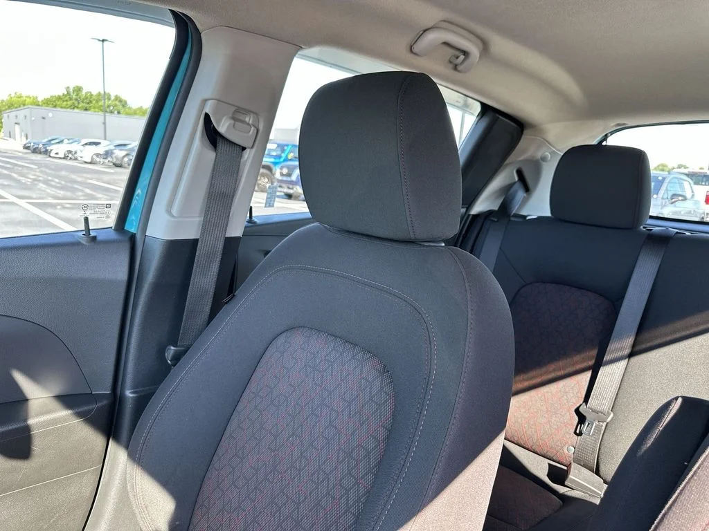Used 2020 Blue Chevrolet LT image 12