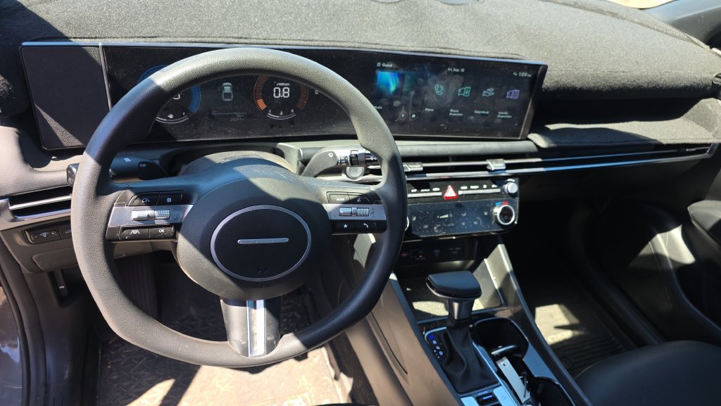 Used 2025 Gray Hyundai SEL image 18