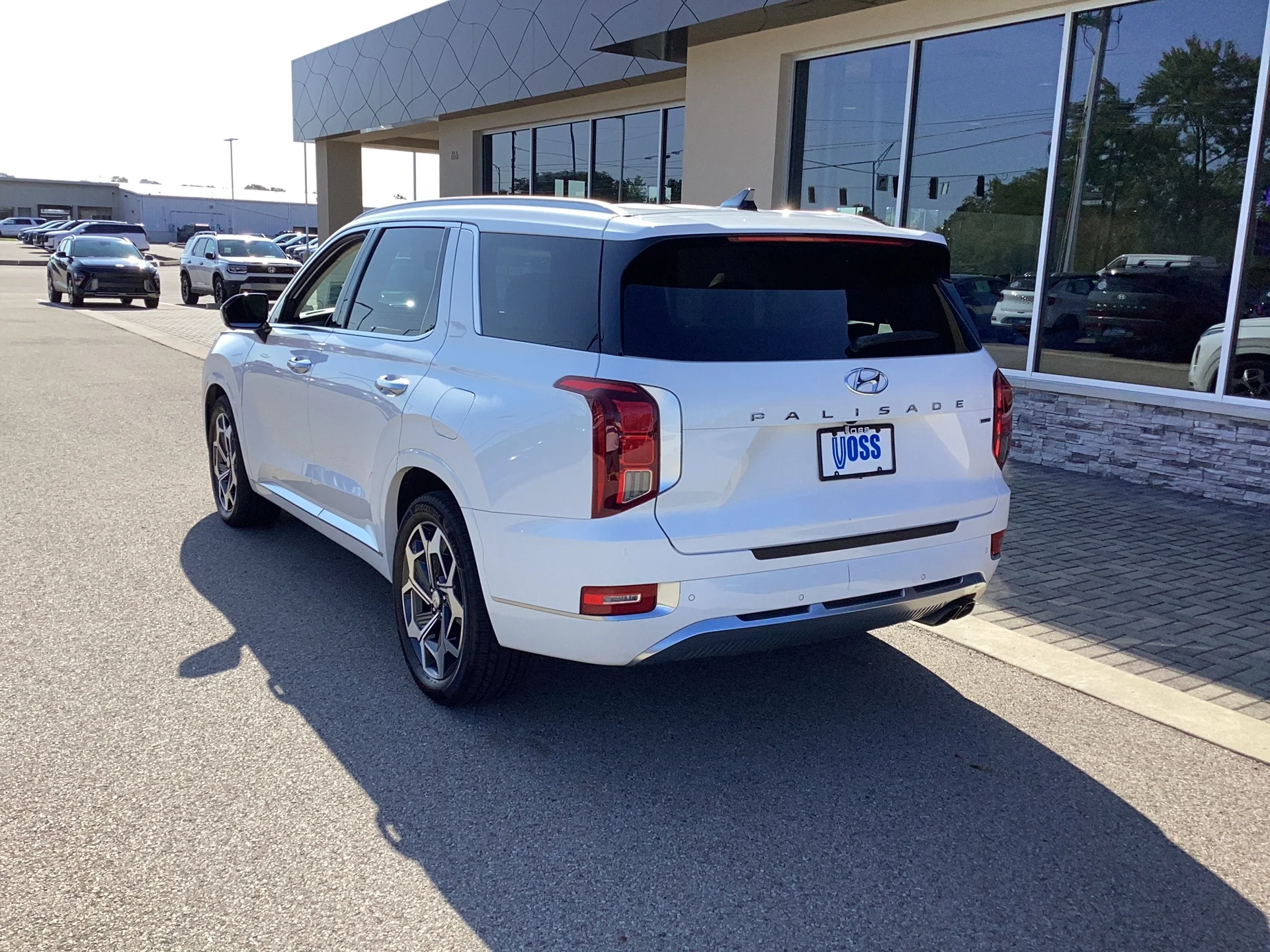 Used 2021 Hyper White Hyundai Calligraphy image 6