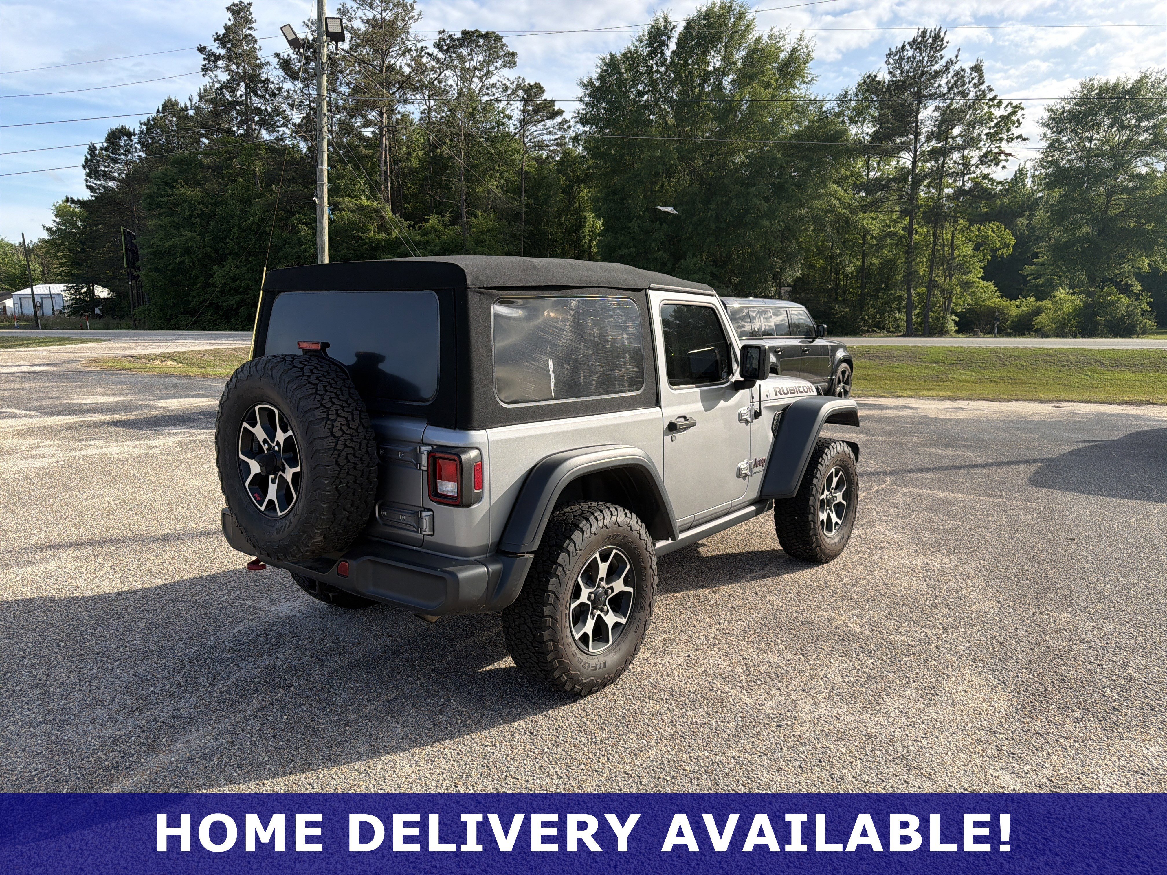 Used 2021 Silver Jeep Rubicon image 9