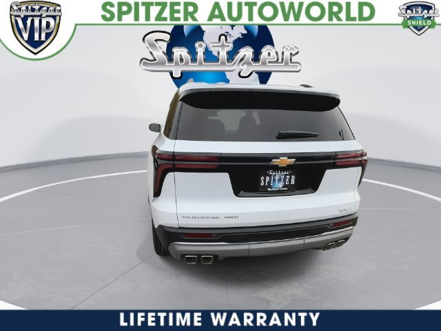 2027 Chevrolet Traverse LT - Photo 12