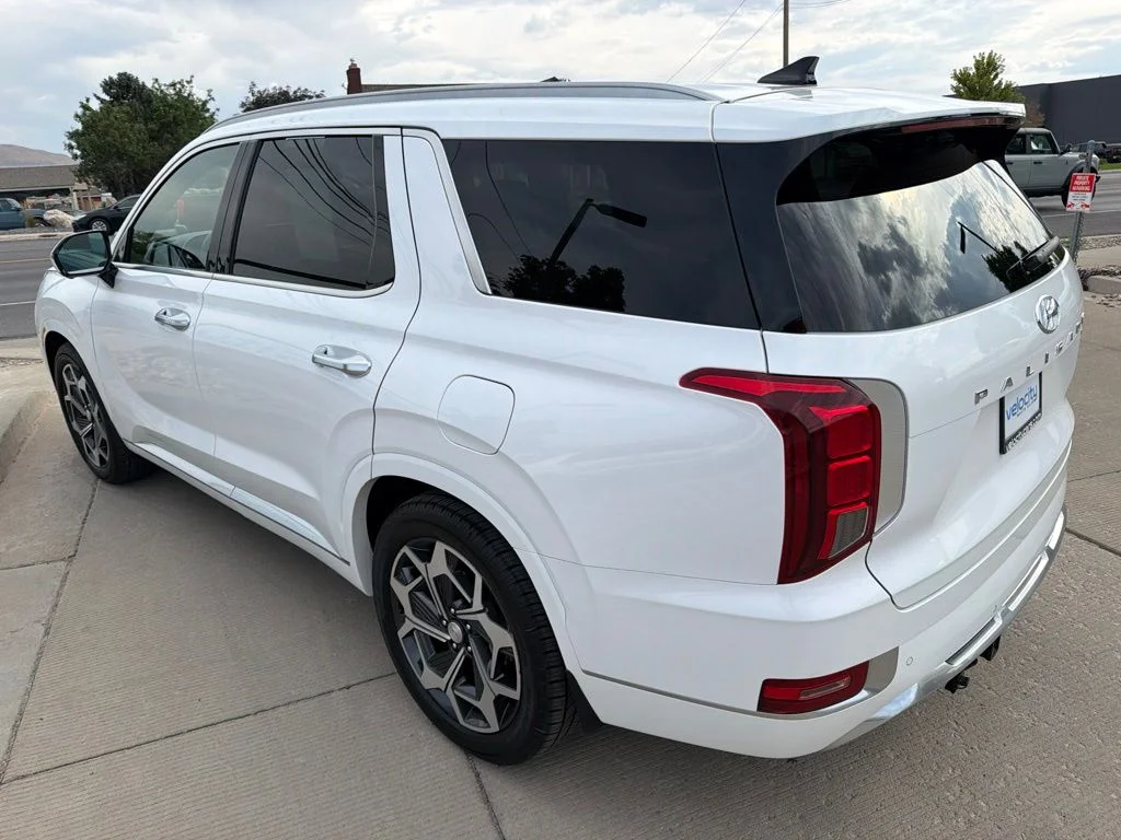 Used 2021 White Hyundai Calligraphy image 5