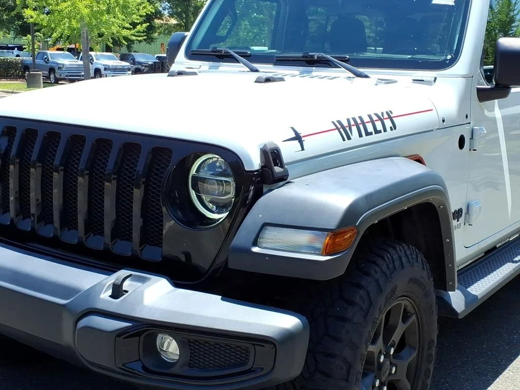 Used 2022 White Jeep Unlimited Willys image 27