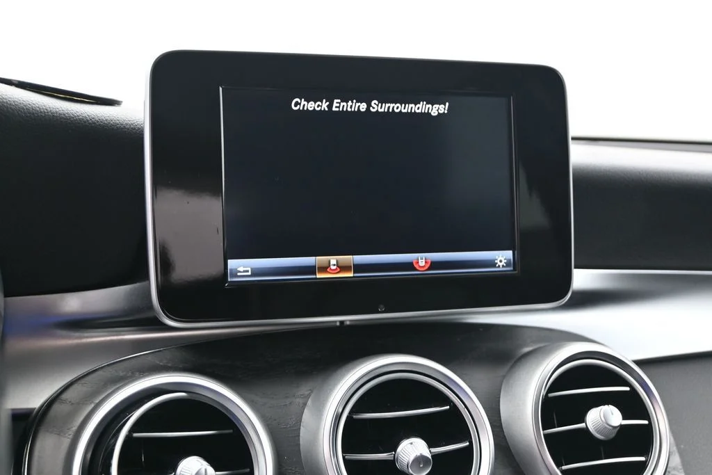 Used 2016  Mercedes-Benz GLC 300 image 20