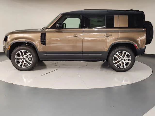 New 2026 Gondwana Stone Metallic Land Rover S image 8