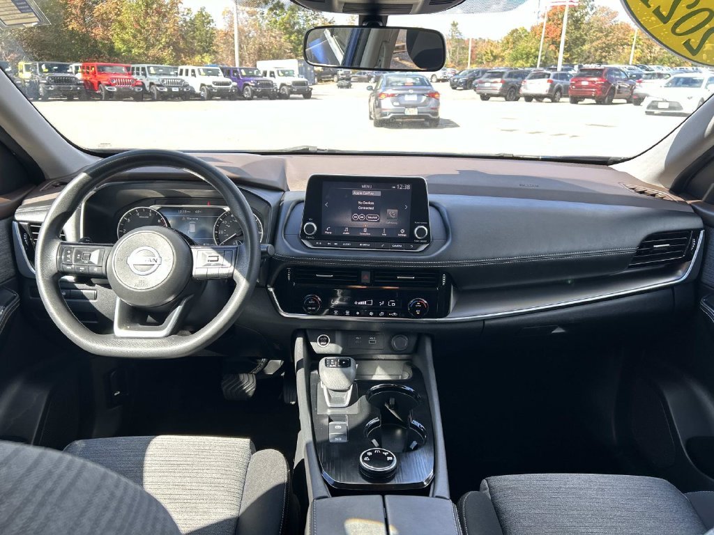 Used 2021 Blue Nissan SV image 18