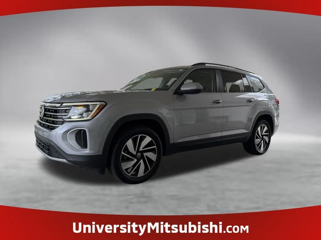 Used 2025 Gray Volkswagen 2.0T SE w/Technology image 1