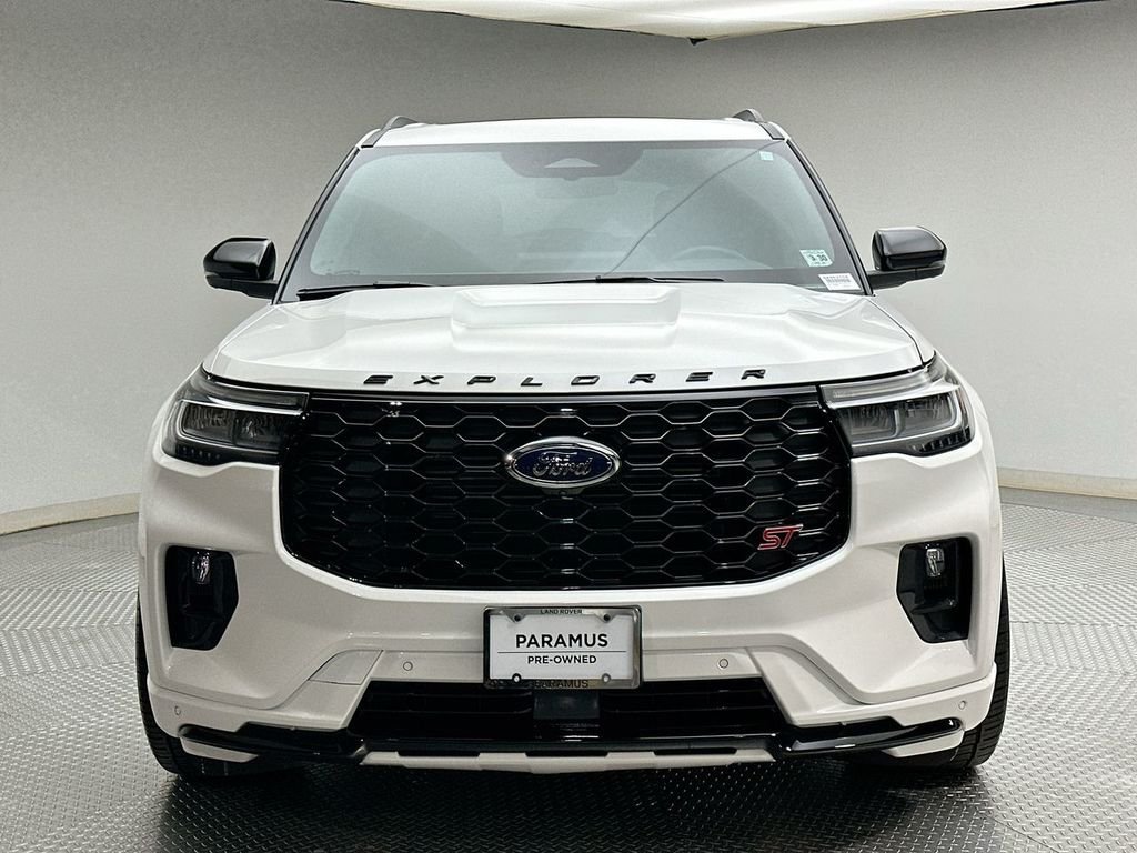 Used 2025 White Metallic Ford ST image 16