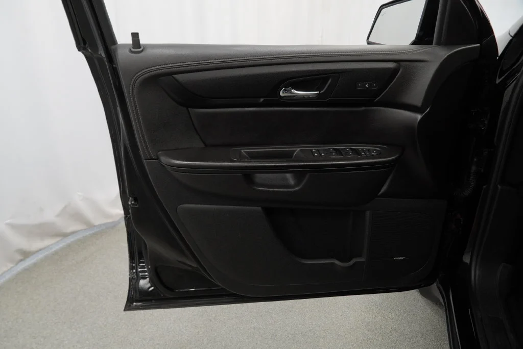 Used 2016 MOSAIC BLACK METALLIC Chevrolet LT image 35