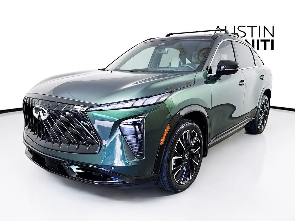 New 2027 2T DEEP EMRD INFINITI AUTOGRAPH image 3