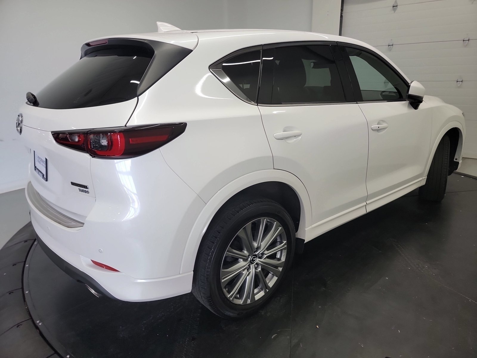 Used 2022 Snowflake White Pearl Mica Mazda 2.5 Turbo Signature image 8