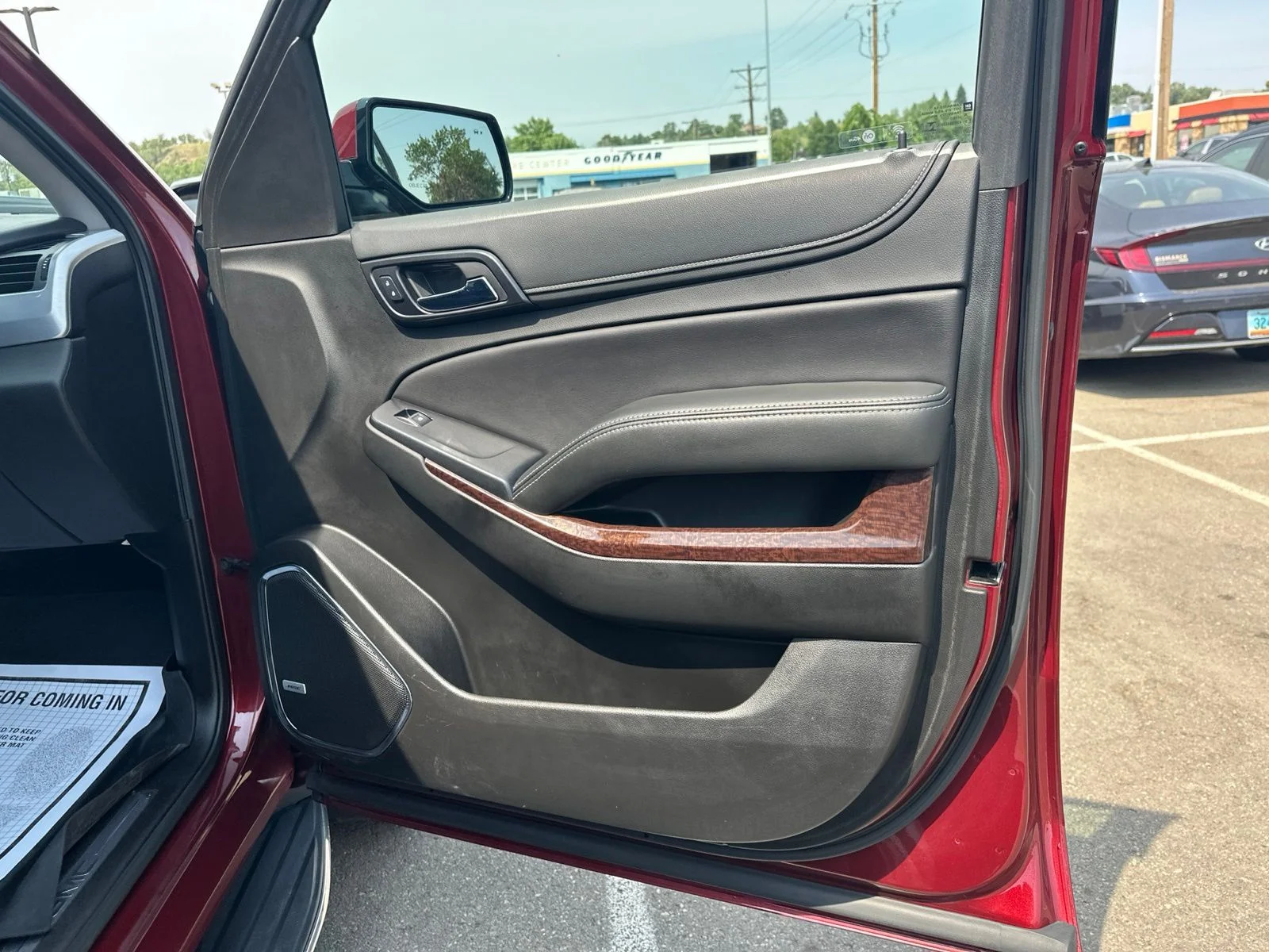 Used 2018 Red GMC SLT image 43