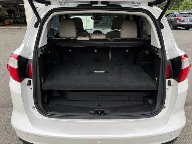 Used 2014 White Platinum Metallic Tri-Coat Ford SEL image 13
