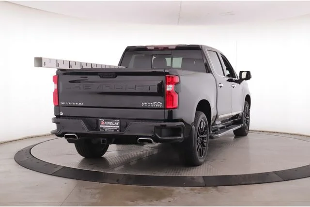 Used 2024 Black Chevrolet High Country image 7