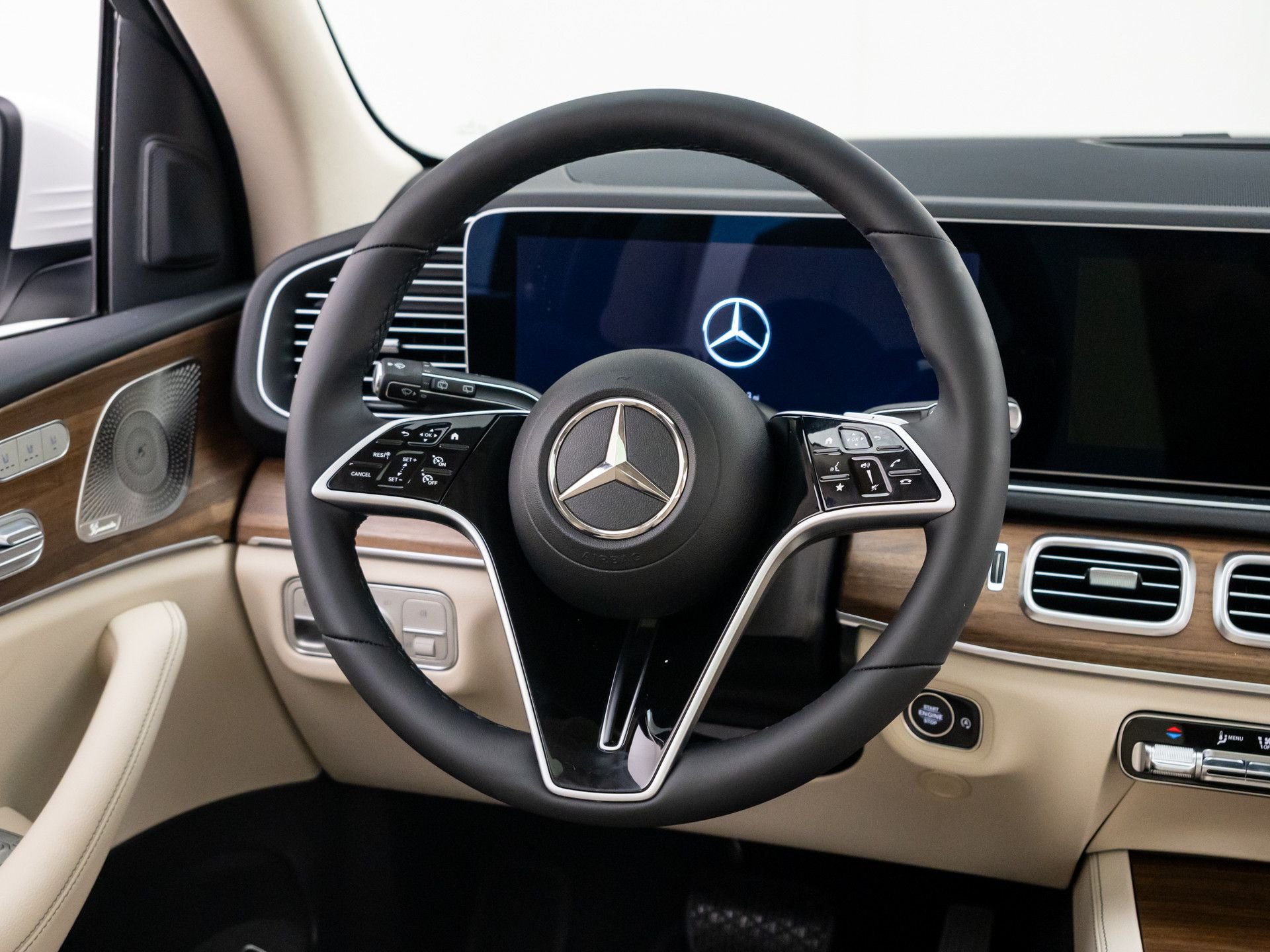 New 2026 Polar White Mercedes-Benz GLE 450 image 11