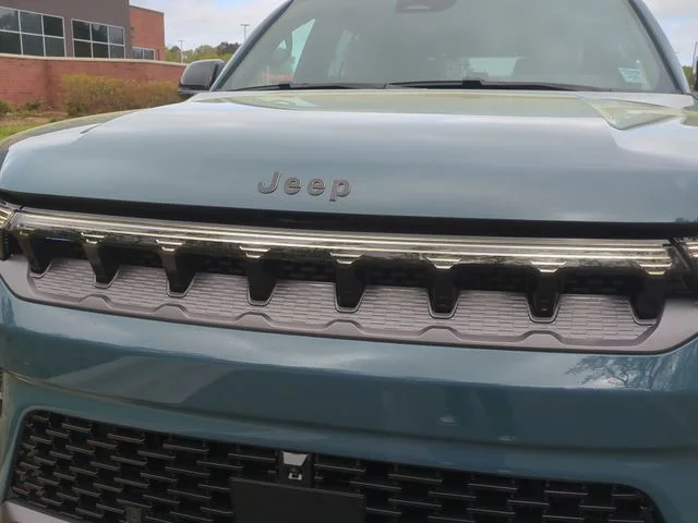New 2026 Steel Blue Exterior Paint Jeep Limited Reserve image 24