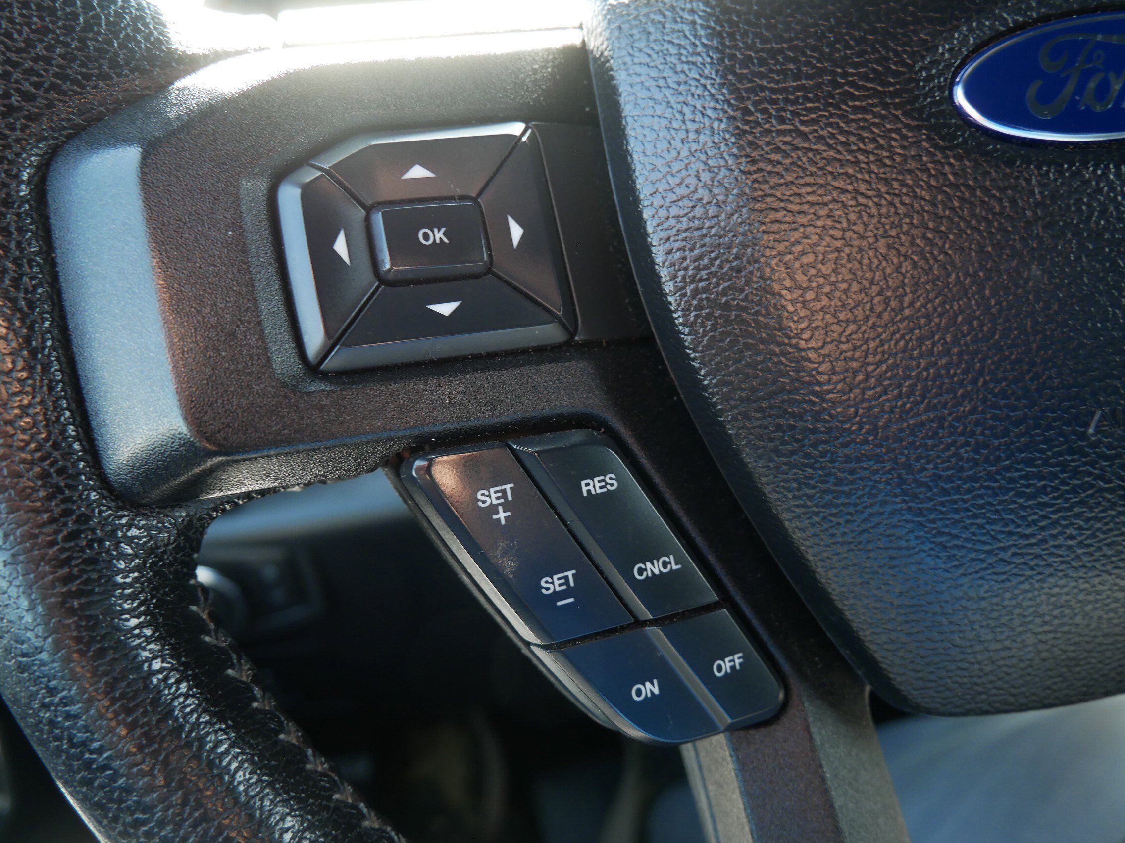 Used 2016 Gray Ford XLT image 27