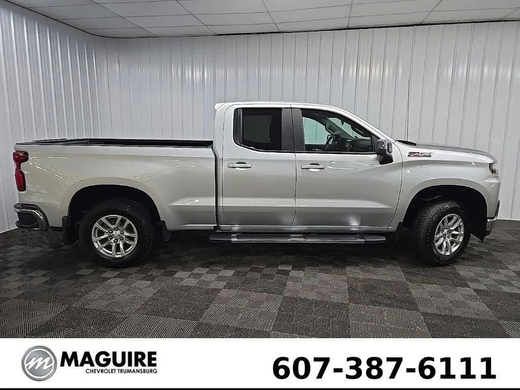 Used 2020 SILVER ICE METALLIC Chevrolet LT image 2
