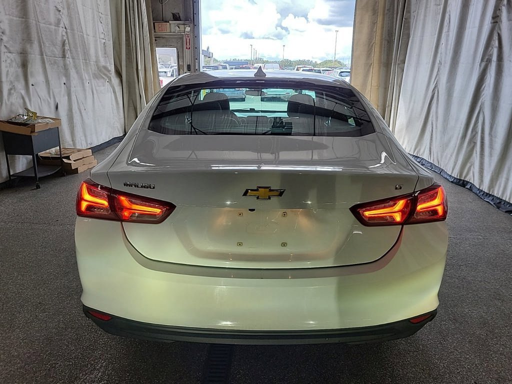 Used 2021 White Chevrolet LT image 11