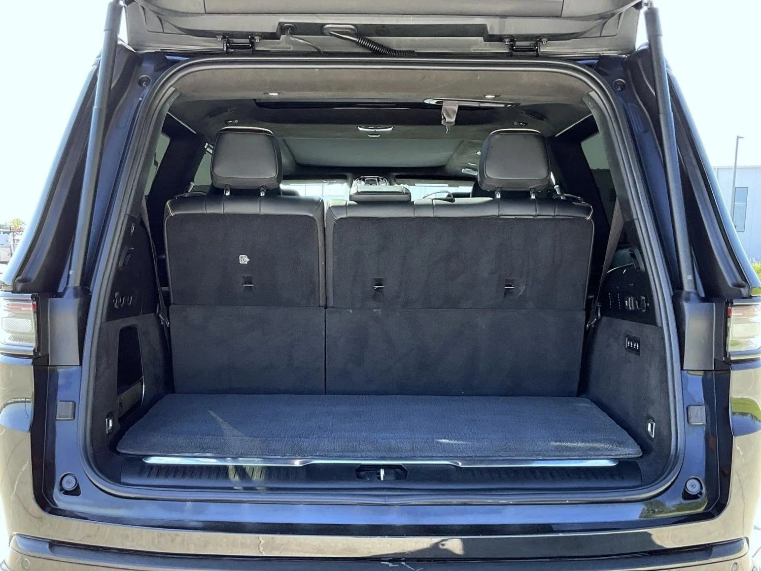 Used 2022 Black Jeep Series III image 24