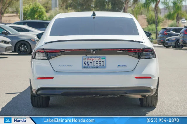 Used 2024 Platinum White Pearl Honda Sport image 10