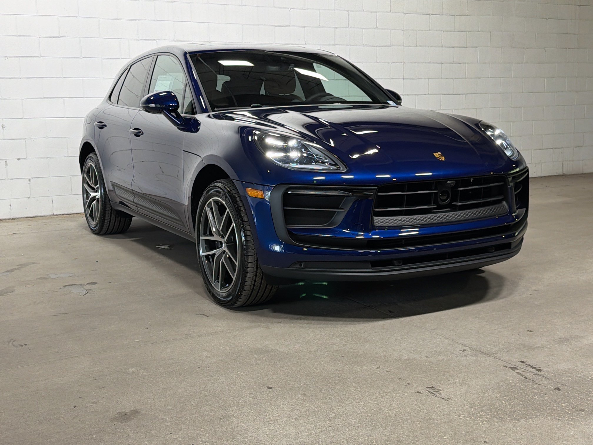 New 2026 Gentian Blue Metallic Porsche  image 6